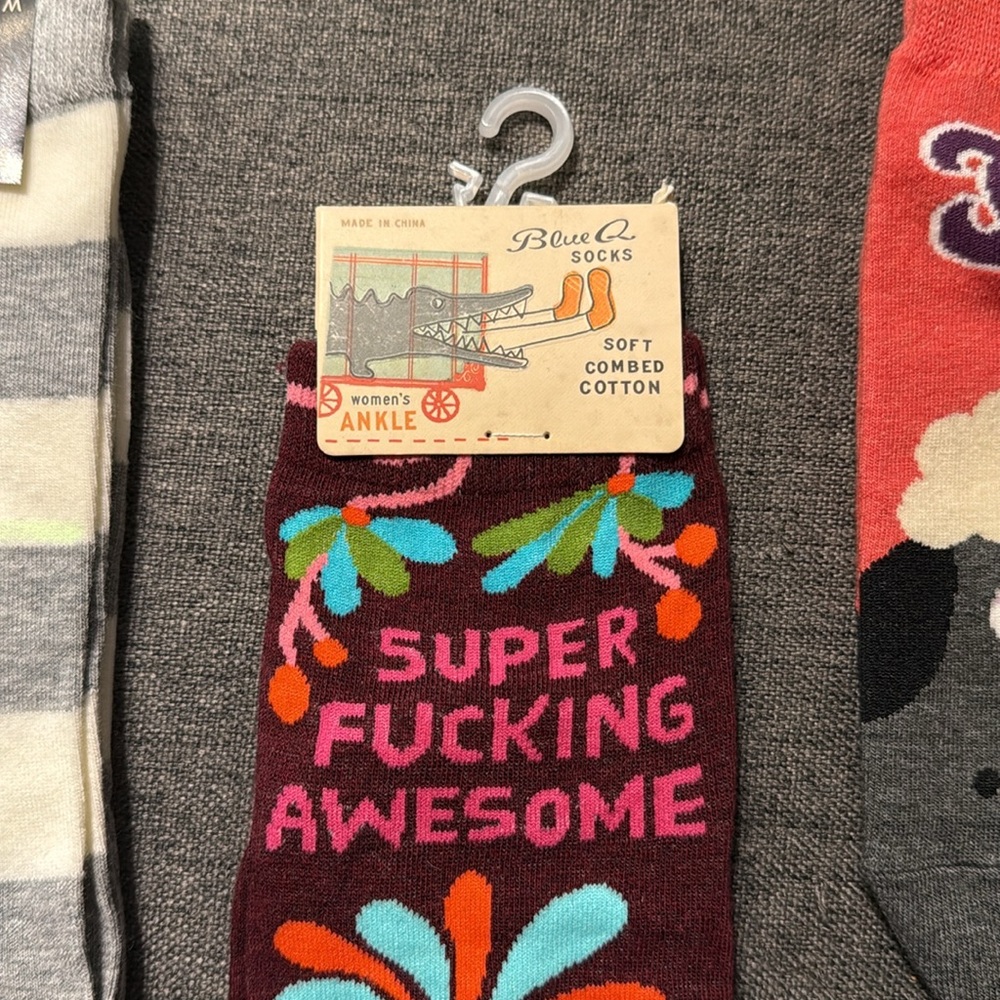 Assorted 5 pack Fun Patterned Socks Set - Picture 5 of 10